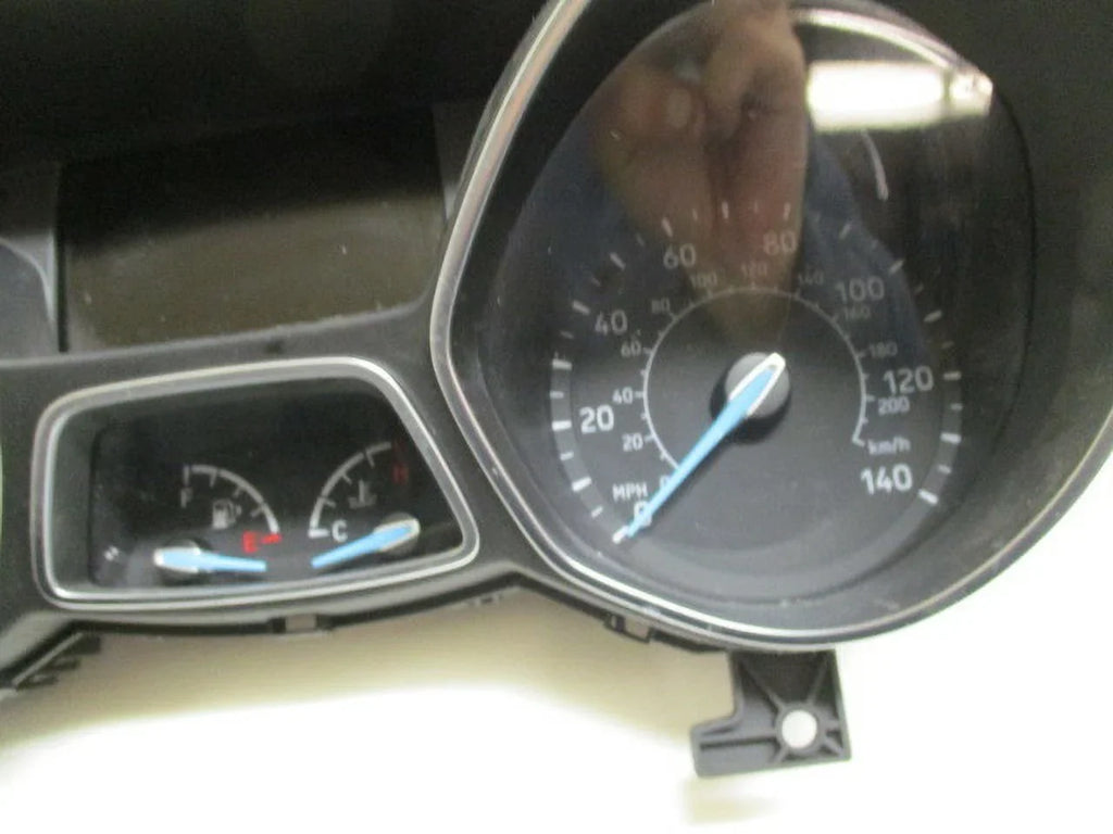 Pre-Owned 2017 2018 Ford Focus Speedometer Speedo Cluster  19K   (Good)