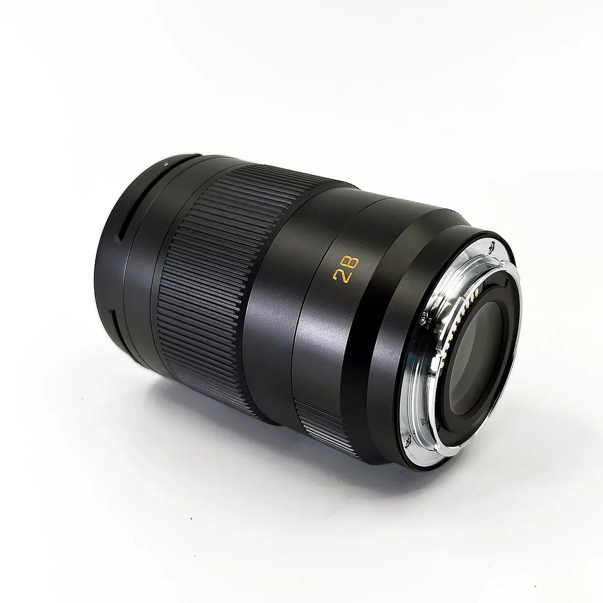 Leica -Summicron- 28mm f/2 Aspherical Lens + Padded Medium Sized Case + 67mm 3-Piece Filter Kit + Lens Cap Keeper + 6Ave Cleaning Kit